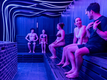 The high-tech Quantum Wellness Spa in Los Angeles, USA, relaxes you by combining touch, heat, a calm environment, and mental disconnection