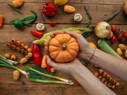 Priorizar alimentos frescos y de origen confiable es fundamental para mantener una dieta saludable y prevenir riesgos a la salud