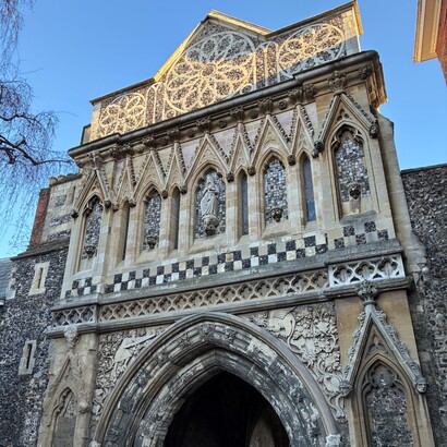St. Ethelbert’s Gate, Norwich, UK. Foto di Flavius Roversi