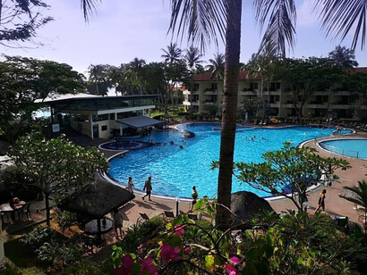 Veduta delle piscine dell'Holiday Villa Beach Resort & Spa Langkawi