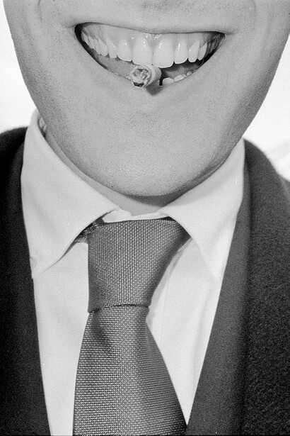 ɐןqI ɐsnƃɐꓤ #1. Erik Kessels e l'evoluzione della fotografia: dall'era analogica all'abbondanza digitale