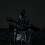 Mustafa Sabbagh, Untitled - serie: Onore al Nero, 2014,
Stampa fotografica lambda su dibond, 100 x 125 cm, ed. di 5 + 1 PA
© Mustafa Sabbagh