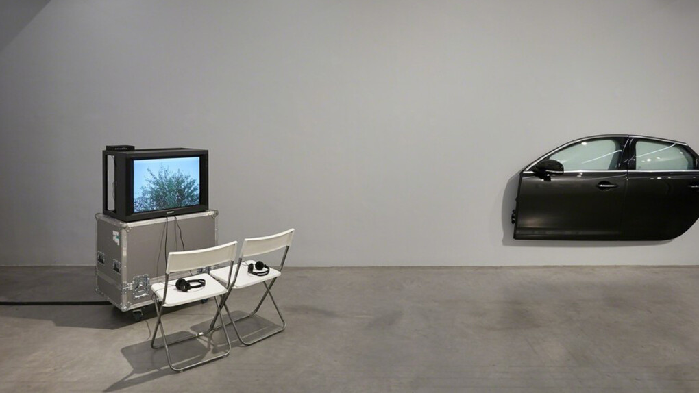Sean Lynch. Courtesy of Ronchini Gallery