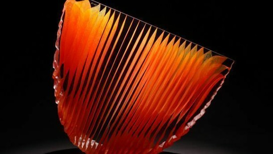 Colin Reid, Colour Saturation Crescent, 2012
Kiln-cast and polished glass, Private Collection,UK, H.47 W.51 D.11 cm
