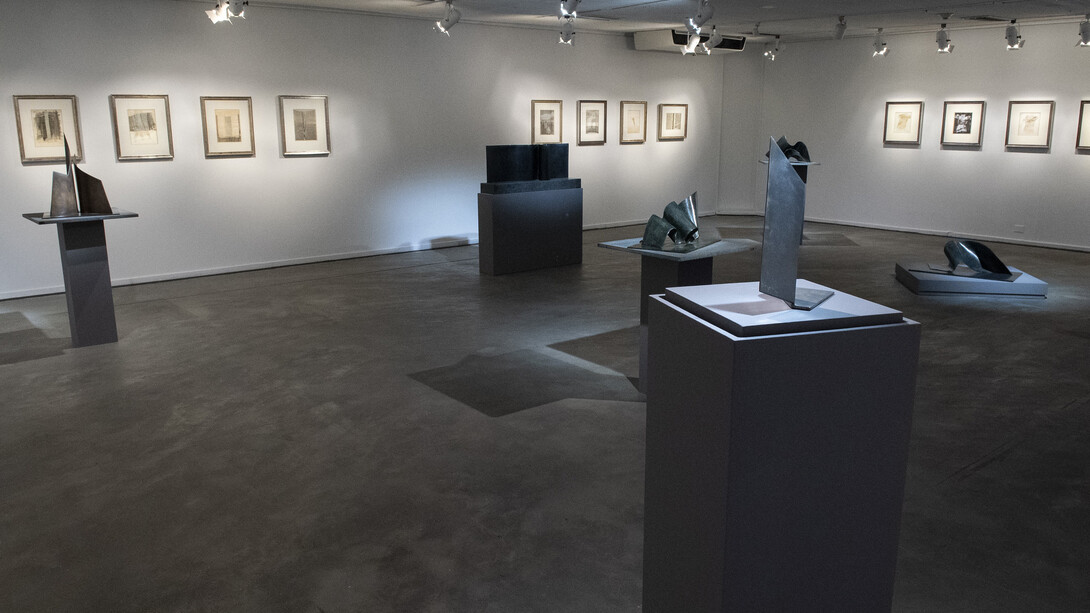 Vechy Logioio, Crossing, exhibition view. Courtesy of Museo Nacional de Bellas Artes