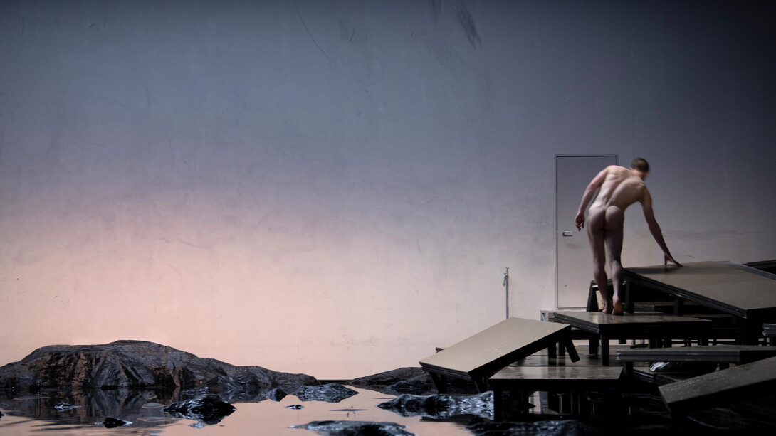 Dimitris Papaioannou, Transverse Orientation,  2021 © Julian Mommert