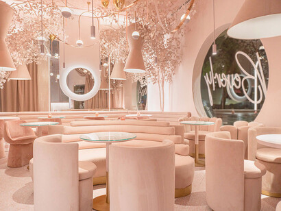 Interior del Beverly Café en Valencia, España