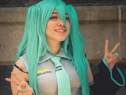 En un mundo donde el rechazo humano pesa más que la ilusión, algunos eligen amar aquello que nunca puede abandonarlos