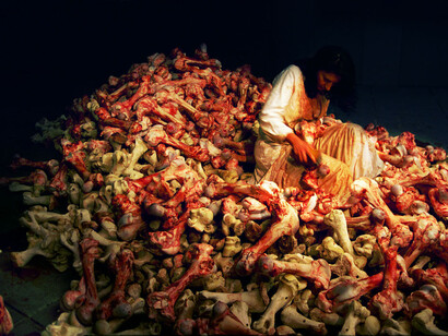 Marina Abramovic - Balkan Baroque, 1997.  Courtesy Lisson Gallery