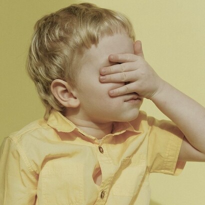 La glossophobie est un trouble psychologique caractérisé par une anxiété intense liée à la prise de parole en public 