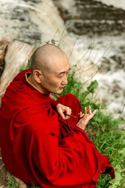 Mãos em posição de oração