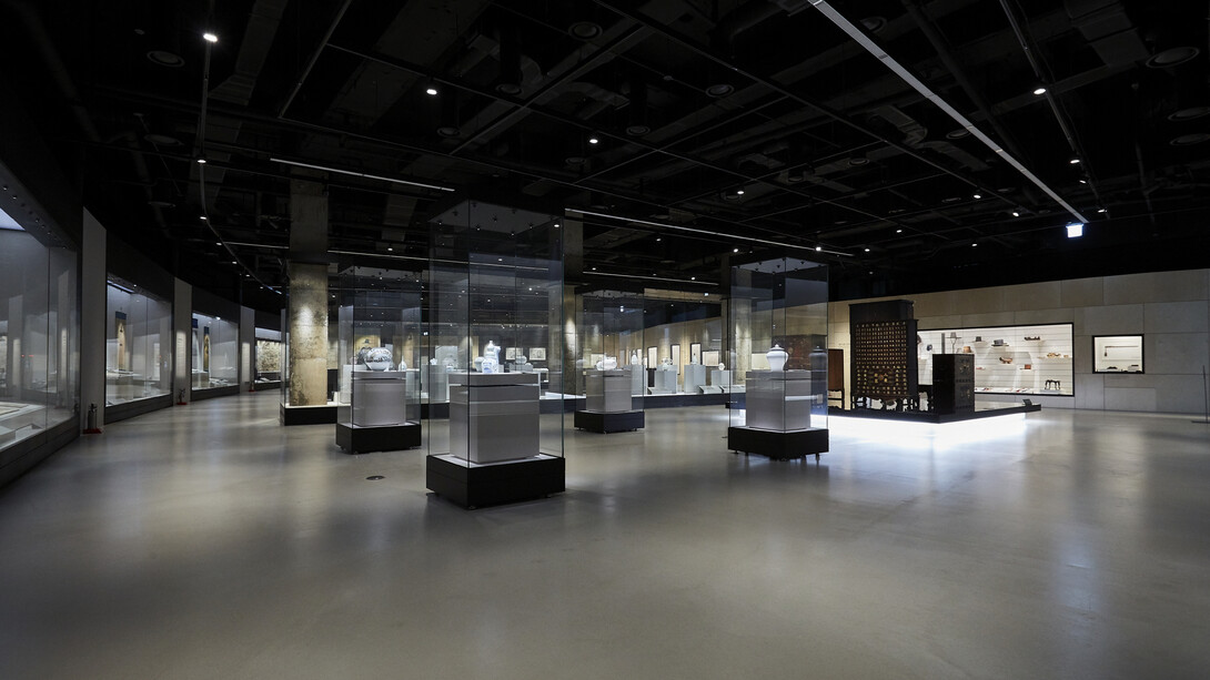 Goryeo and Joseon periods, exhibition view. Courtesy of Gyeonggi Province Museum