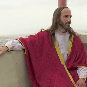 Katarzyna Kozyra. Looking for Jesus, 2013-14