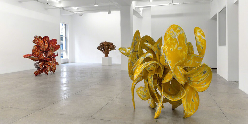 Tony Cragg, Exhibition view. Courtesy of Marian Goodman Gallery