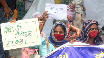 Women defending the right to housing and life