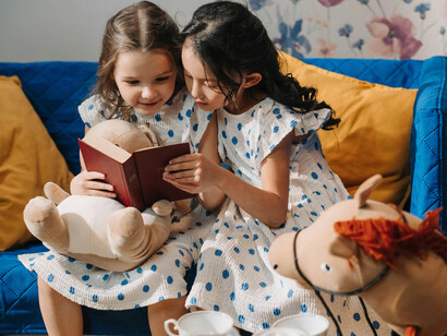Investir na educação infantil é garantir que crianças tenham um ambiente propício para a alfabetização, a leitura e a escrita desde cedo