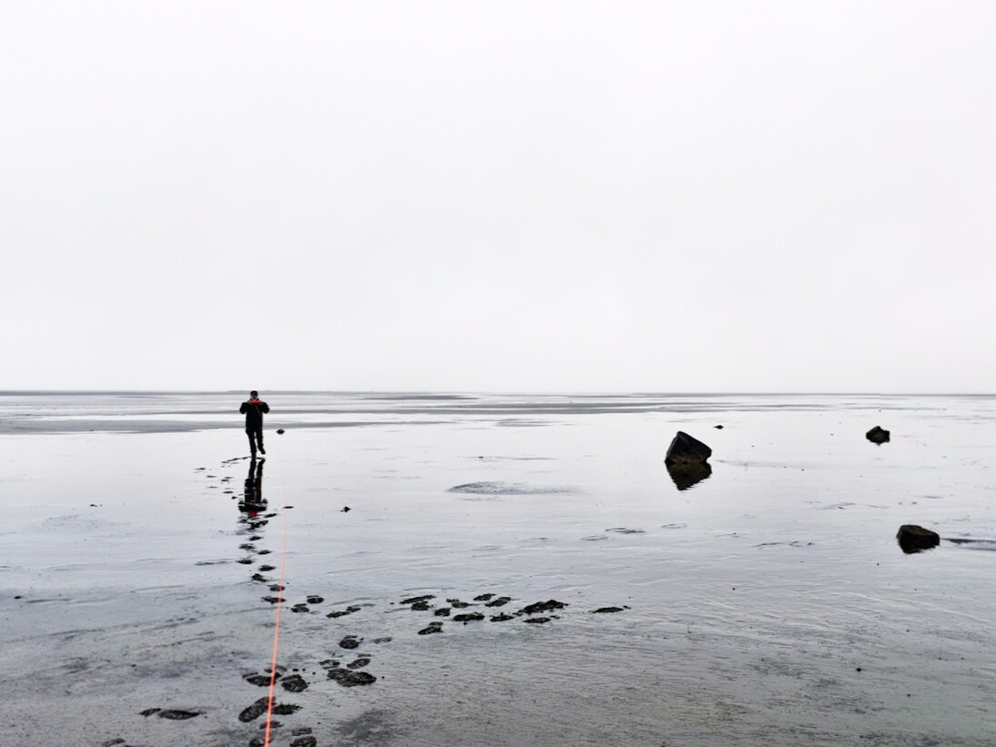 Neil Folberg, Measuring the Distance to the Horizon from Land's End, 2016. Courtesy of Vision Neil Folberg Gallery