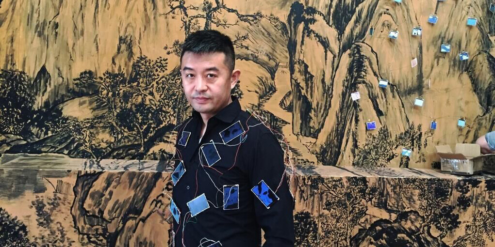 Liu Bolin, courtesy of the artist and Galerie Paris-Beijing