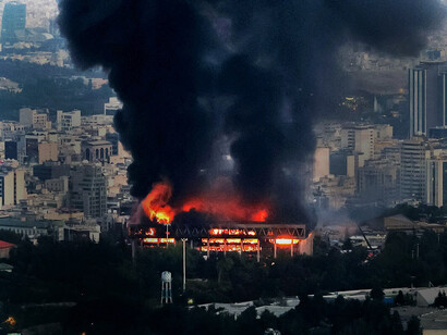 Noticiero IRIB, en Irán, atacado el 16 de junio de 2025. Aunque rige una tregua inestable, el enfrentamiento sigue latente por causas profundas no resueltas