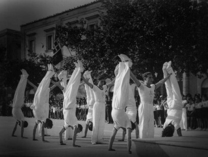 Saggio ginnico pubblico eseguito durante il periodo fascista, archivio privato della famiglia Riggio