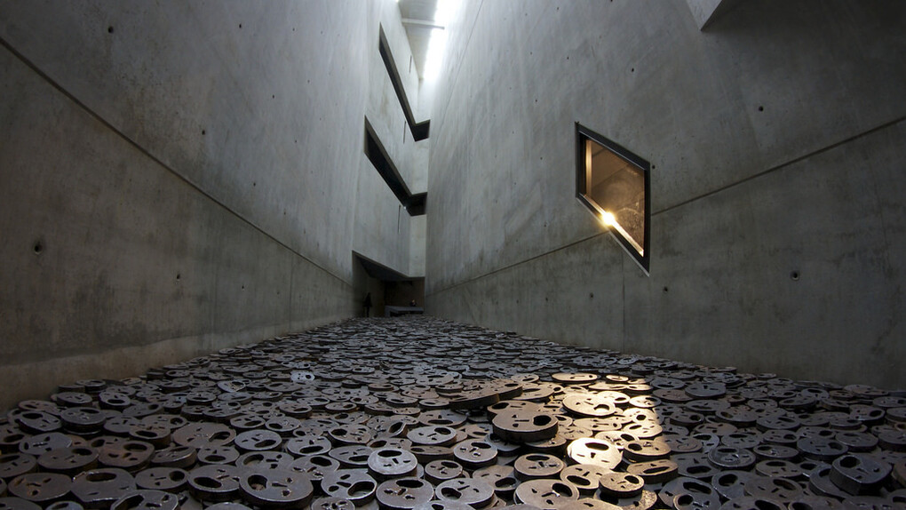 Interior do Museu Judeu de Berlim