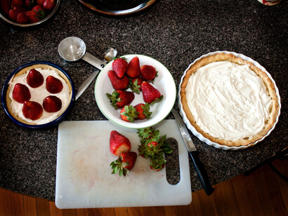Sweet Strawberry Mascarpone Tart Preparation