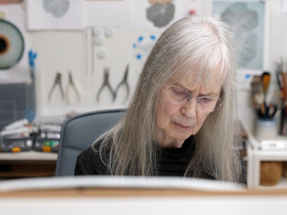 Ulla Wiggen in her studio. Courtesy of Espoo Museum of Modern Art