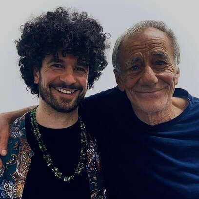 Per Vecchioni le mie canzoni hanno un valore che merita di essere mostrato al grande pubblico