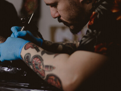 Tatuando que es gerundio