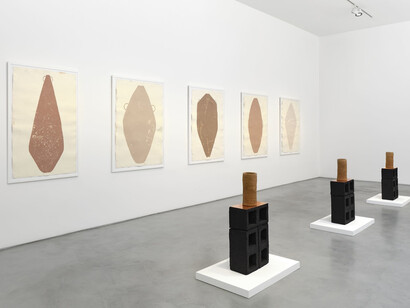 Various artists, Back to the Earth, exhibition view. Courtesy of Roberts Projects