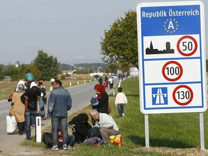 Migrantes en la frontera de Austria