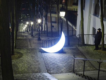 Leonid Tishkov, Journey of the Private Moon in Paris, Homage to Brassai (detail), It was very cold winter in Paris, no snow but very windy and cold, 2010