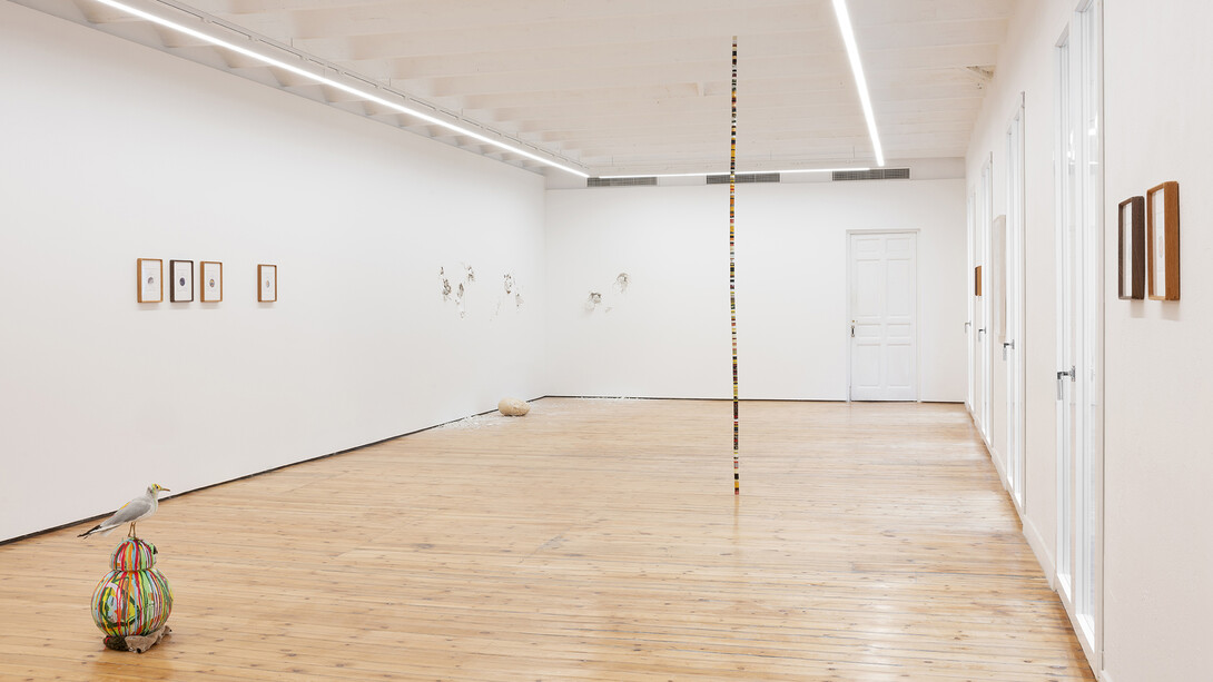 Joseph Grigely and Amy Vogel, When things fall apart, exhibition view. Courtesy of Prats Nogueras Blanchard. Photo by Roberto Ruiz