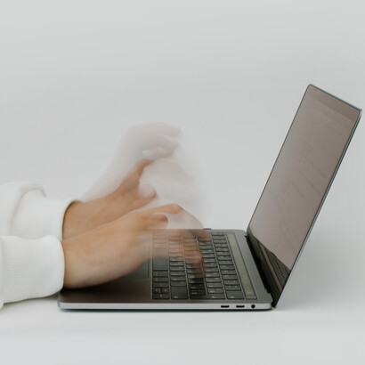 Técnico em segurança da informação cria sistema de proteção para site de uma empresa