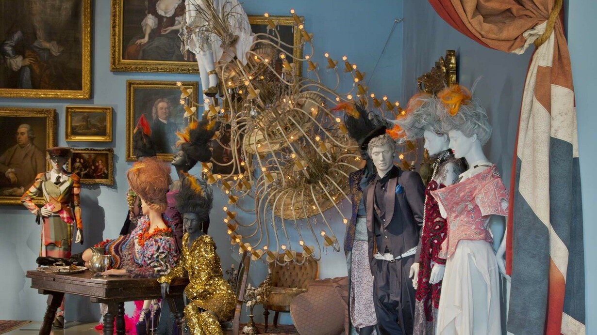 Dress Up Story, exhibition view, 2015