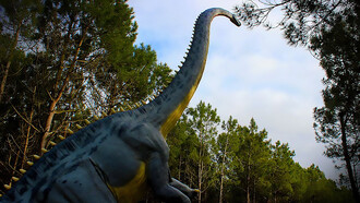 Five years after Jurassic World Dominion, an expedition ventures into remote equatorial regions to collect DNA from three colossal prehistoric creatures, aiming to unlock a revolutionary medical breakthrough