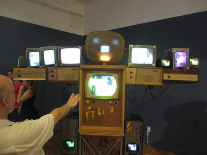 Nam June Paik, *Big Shoulder*, 1998. Fotografia Alejandro Pardo, 2014 