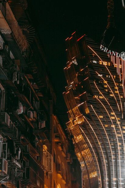 The Grand Lisboa is an impressive 47-floor hotel towering at a height of 261 meters (856 feet) located in Sé, Macau