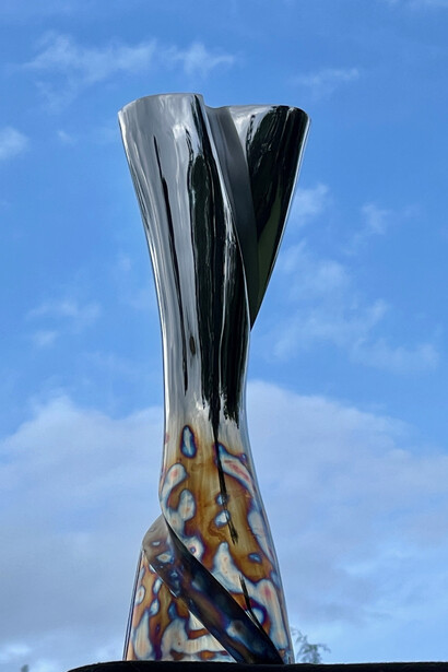 Santiago Medina, Cosmos. Courtesy of Trimper Gallery