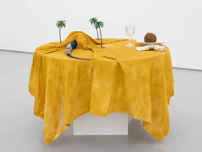 Ana Vieira, The narrative structure, exhibition view. Courtesy of Galeria Vera Cortês