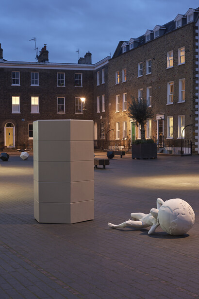 Lucy Tomlins, Pylon and Pier, 2017. Sculpture At Bermondsey Square. Image courtesy Vitrine. Photographer Jonathan Bassett. 