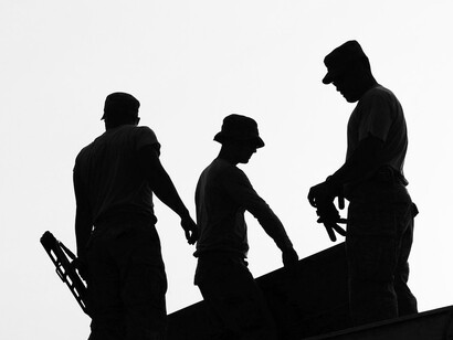 Siluetas de trabajadores