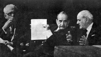Manuel Mora Valverde y los expresidentes de la república, José Figueres Ferrer y Mario Echandi Jiménez, la noche que debatieron sobre sus visiones del futuro de Costa Rica, noviembre, 1976
