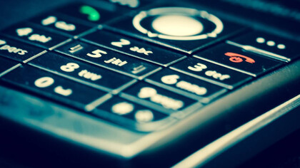 Después de mandar tantos mensajes, Loló cae vencida por el sueño