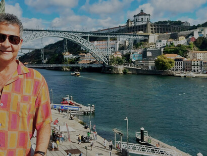 The Dom Luís Bridge in Porto, Portugal, is a stunning testament to engineering and architectural excellence, spanning the Douro River with its iconic double-deck iron structure, offering both breathtaking views and a vital transportation link for the city