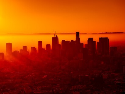 Le attività umane hanno peggiorato la qualità dell'aria in vari modi in quello che viene definito impatto antropogenico, che riguarda anche l'atmosfera