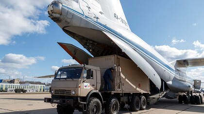 Aerei russi carichi di aiuti, accompagnati da personale altamente specializzato arrivati in aiuto all'Italia