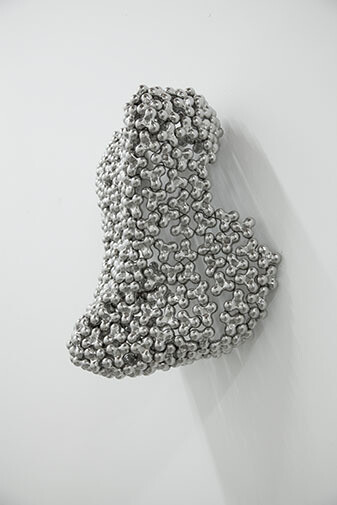 Loris Cecchini, Trisphere Ultrastructure (heart), 2015, Stainless steel 316, 65 x 65 x 31 cm / 25.6 x 25.6 x 12.2 in