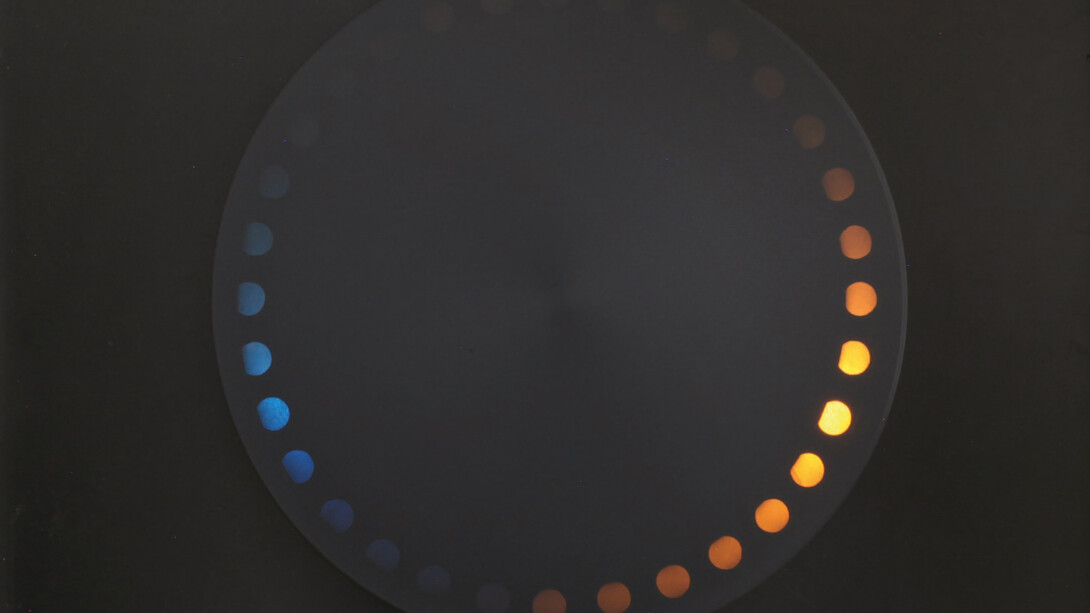 Gianni Colombo, After points, 1964 Metallo, lampada, animazione elettromeccanica, 45x45 cm. Courtesy A arte Invernizzi, Milano. Foto Bruno Bani