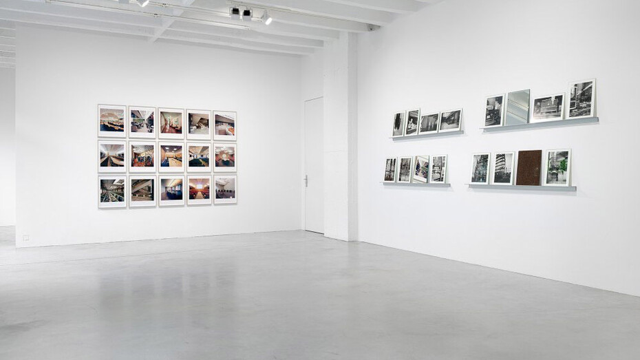 Timm Rautert, Die Welt | und | die spiegel, ausstellungsansicht. Mit freundlicher genehmigung der Galerie Nordenhake